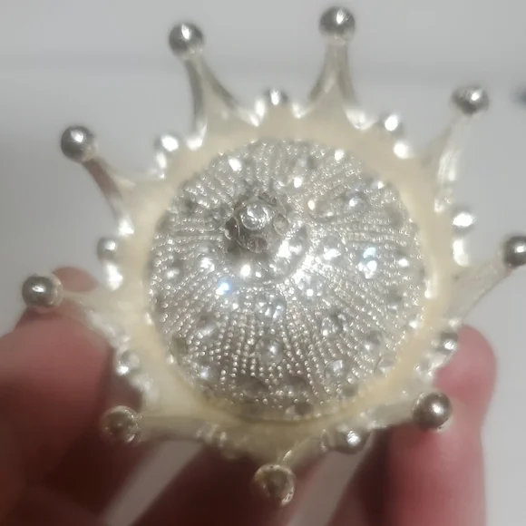 Elegant Silver Crown Trinket Box - Picture 5 of 6